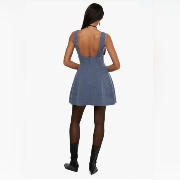 WeWoreWhat Grey Blue Textured Knit V-Neck Mini Dress, Size 6 - Picture 4 of 15